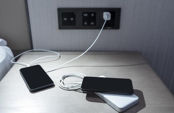 手機整夜充電可行嗎？有啥注意事項？這幾點要掌握